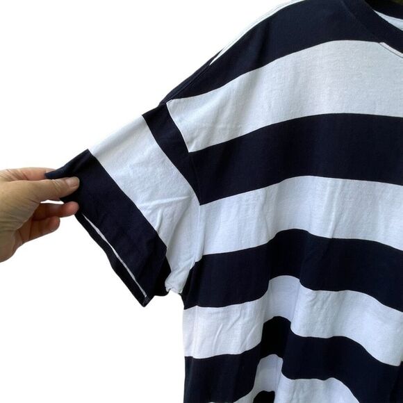 Parisian wide striped Old Navy size 2X boxy dolman sleeved top. - Picture 5 of 6